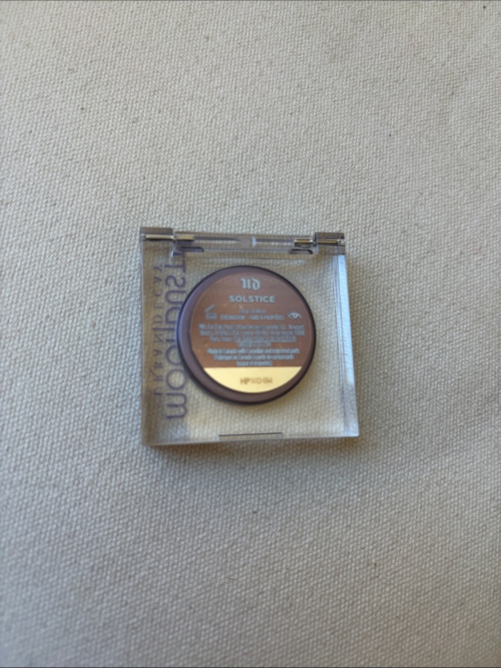 Urban Decay Moondust Glittery Eyeshadow in Solstice - Picture 4 of 7